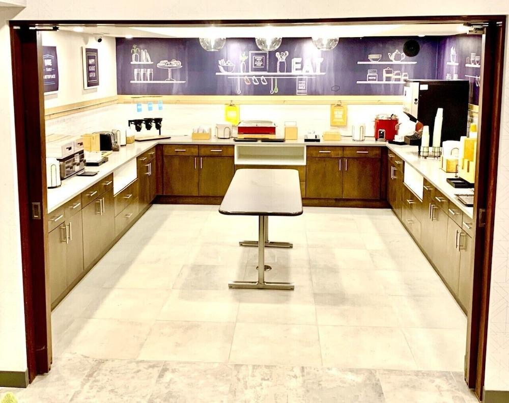 Hampton Inn Potomac Mills Γούντμπριτζ Εξωτερικό φωτογραφία