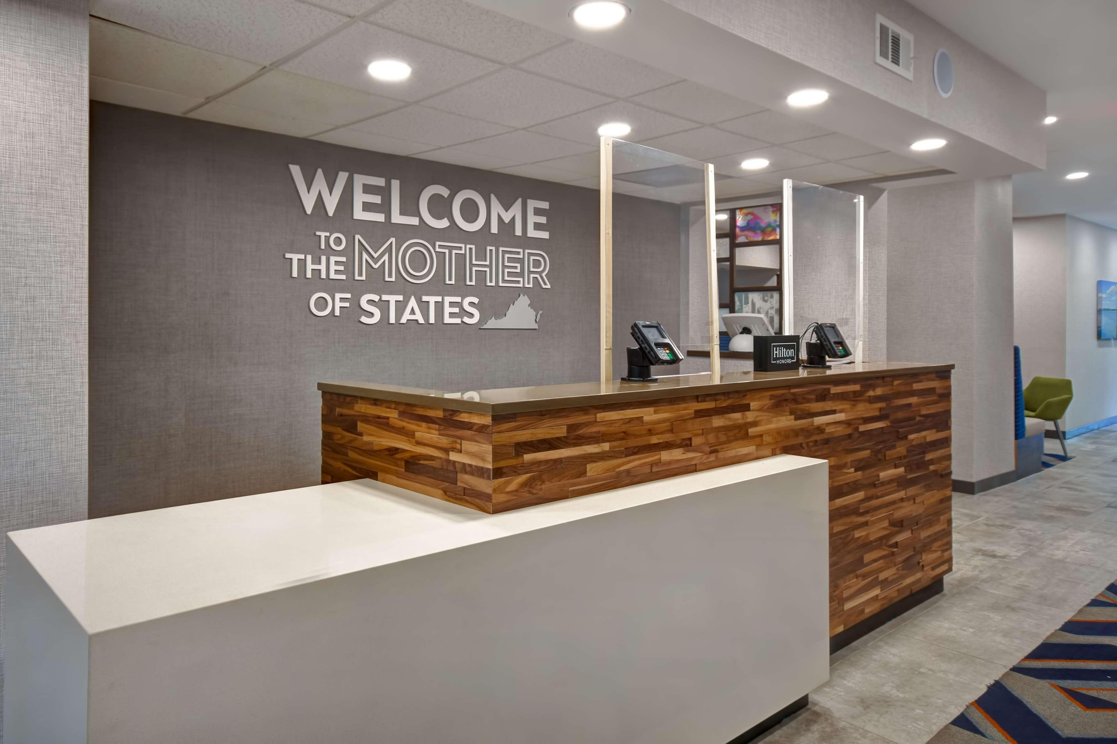 Hampton Inn Potomac Mills Γούντμπριτζ Εξωτερικό φωτογραφία