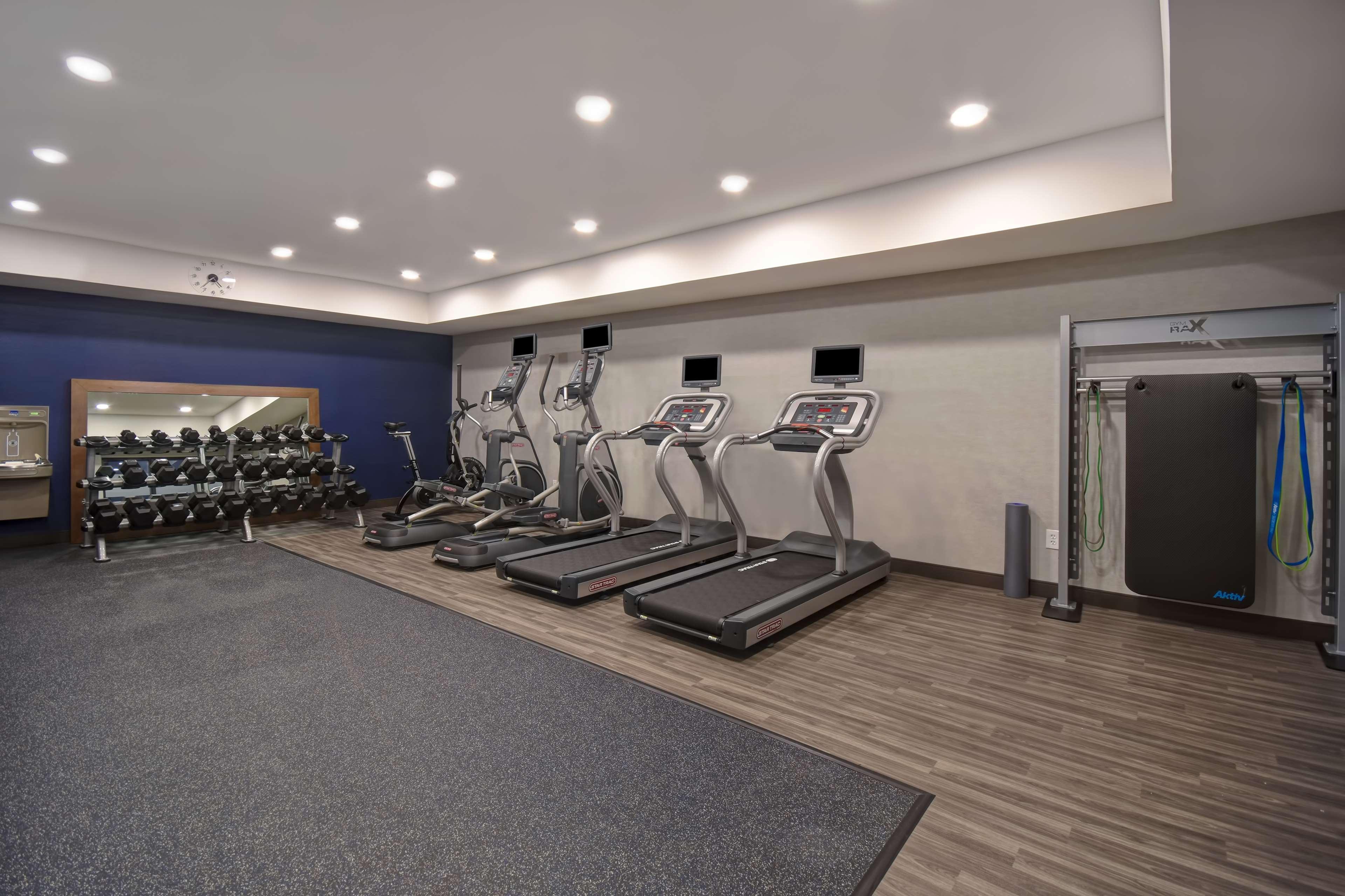 Hampton Inn Potomac Mills Γούντμπριτζ Εξωτερικό φωτογραφία