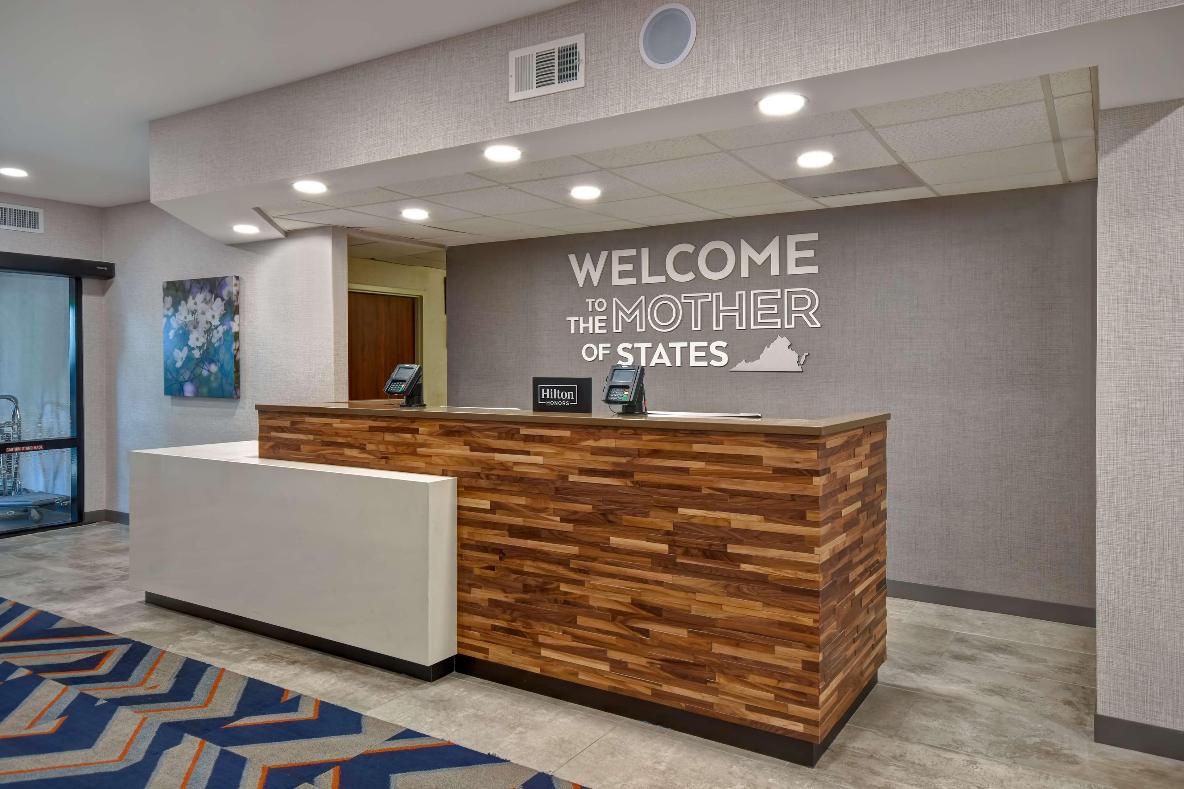Hampton Inn Potomac Mills Γούντμπριτζ Εξωτερικό φωτογραφία