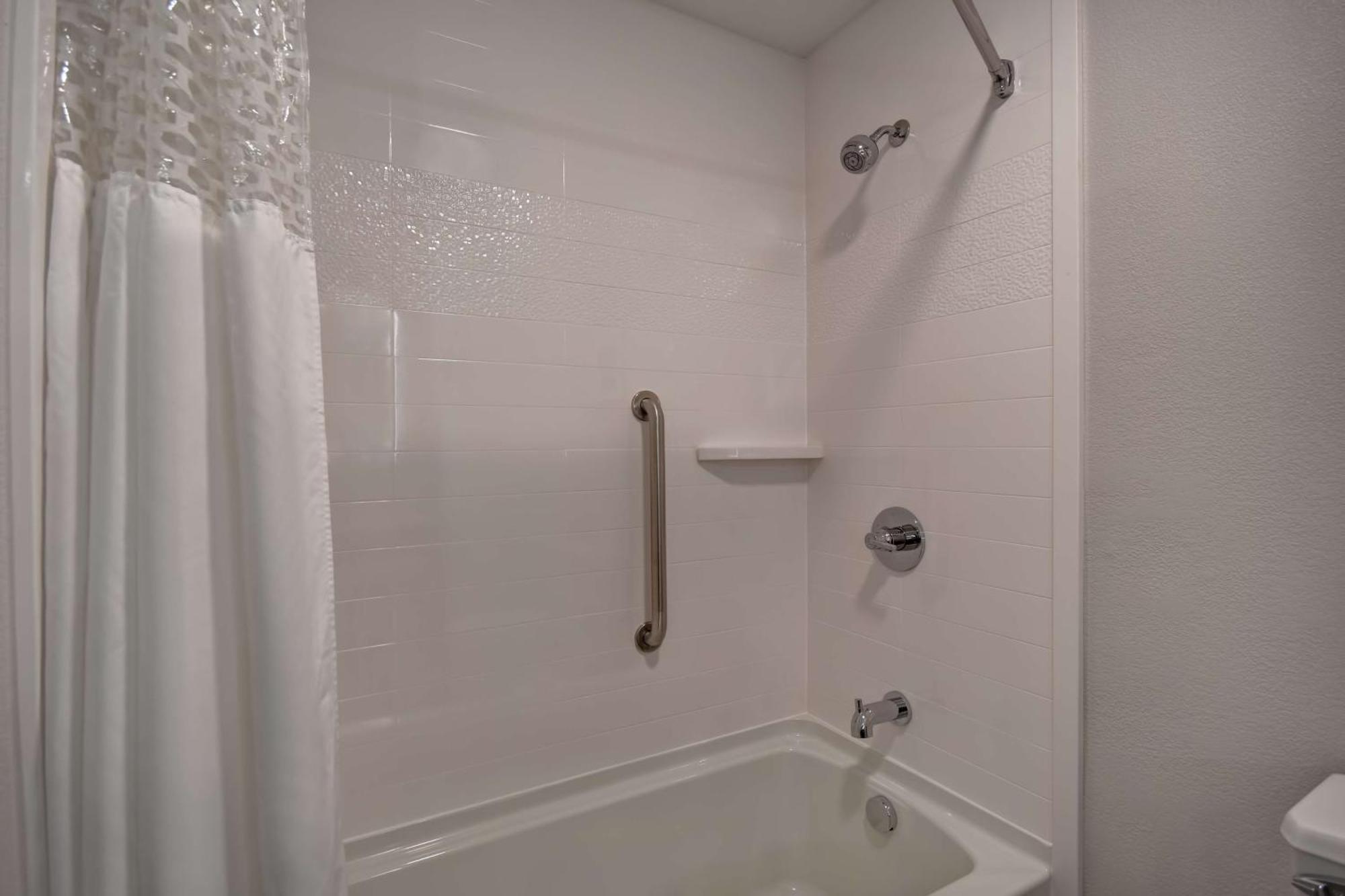 Hampton Inn Potomac Mills Γούντμπριτζ Εξωτερικό φωτογραφία