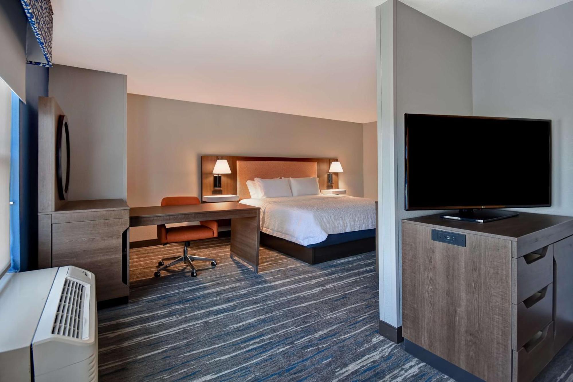 Hampton Inn Potomac Mills Γούντμπριτζ Εξωτερικό φωτογραφία