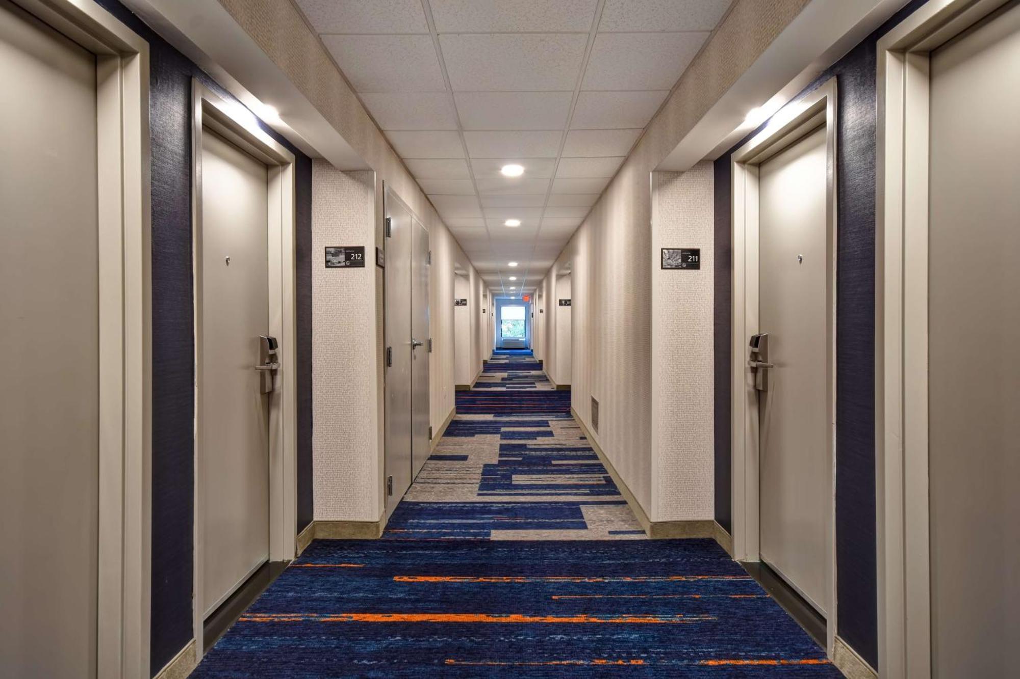 Hampton Inn Potomac Mills Γούντμπριτζ Εξωτερικό φωτογραφία