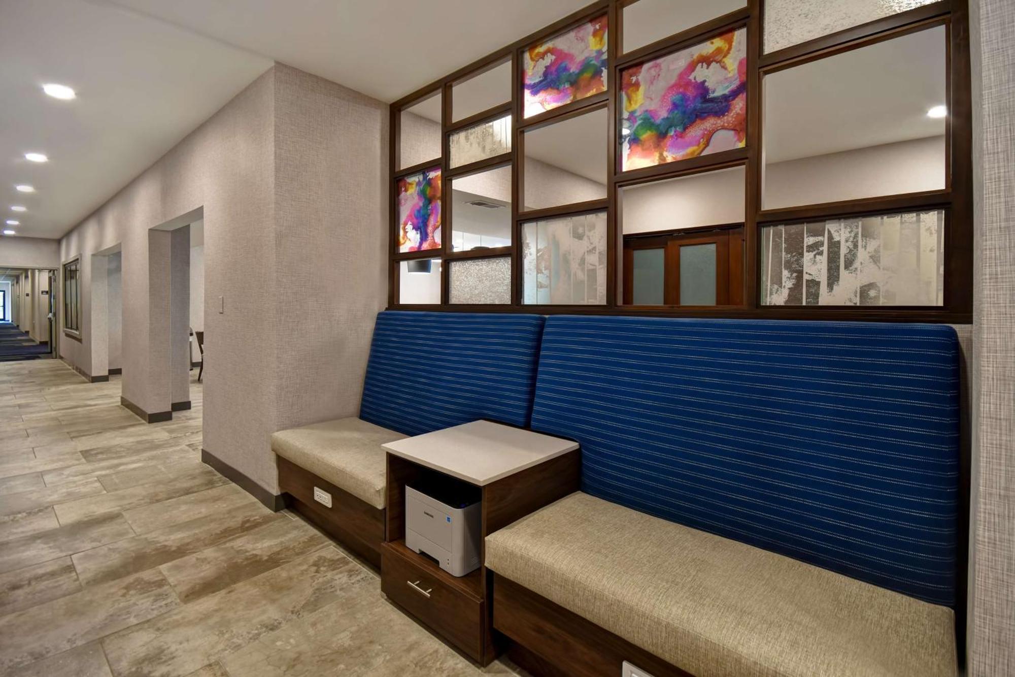 Hampton Inn Potomac Mills Γούντμπριτζ Εξωτερικό φωτογραφία