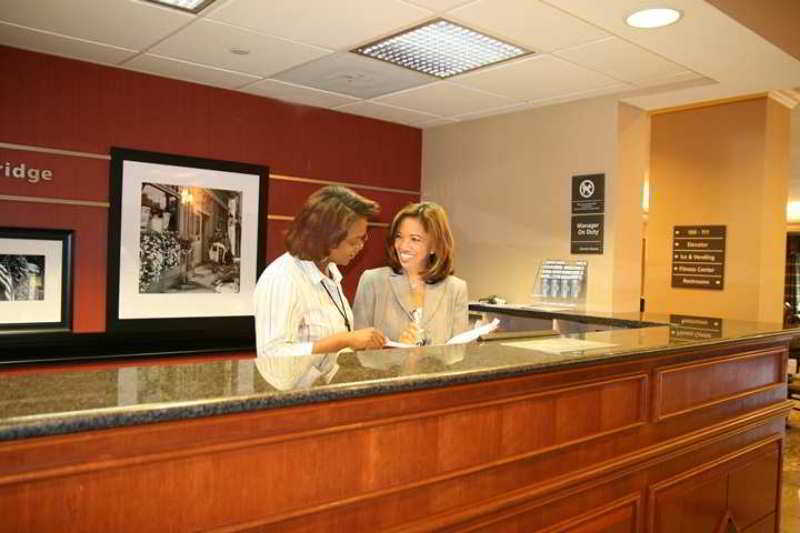 Hampton Inn Potomac Mills Γούντμπριτζ Εξωτερικό φωτογραφία